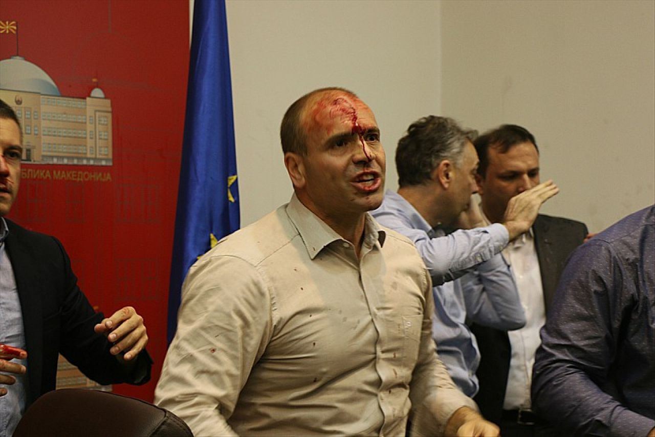 Makedonija: U tučnjavi u parlamentu ozlijeđene 83 osobe 