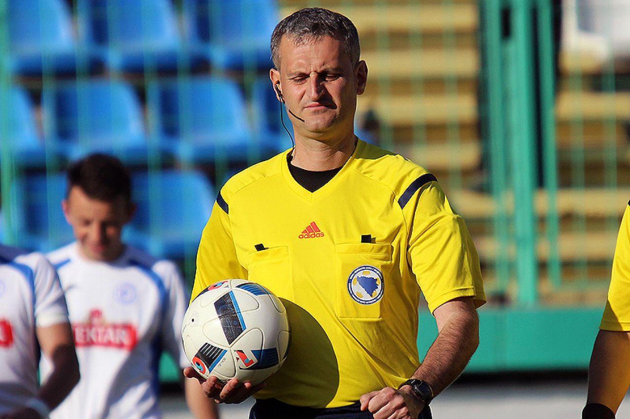 Zbog lošeg suđenja Vladimir Bjelica suspendiran do kraja sezone