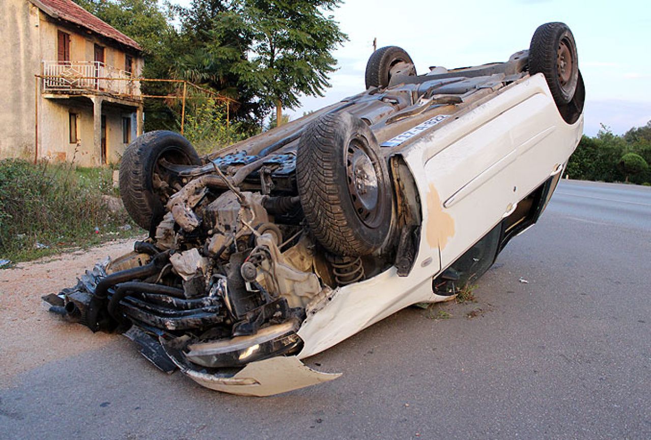 ŽZH: U devet prometnih nesreća ozlijeđeno 12 osoba