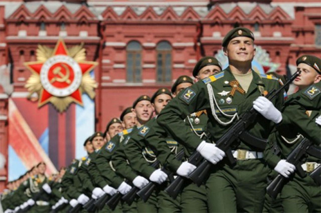 VIDEO | Rusija obilježava Dan pobjede nad fašizmom: Više od 140.000 vojnika na paradi 