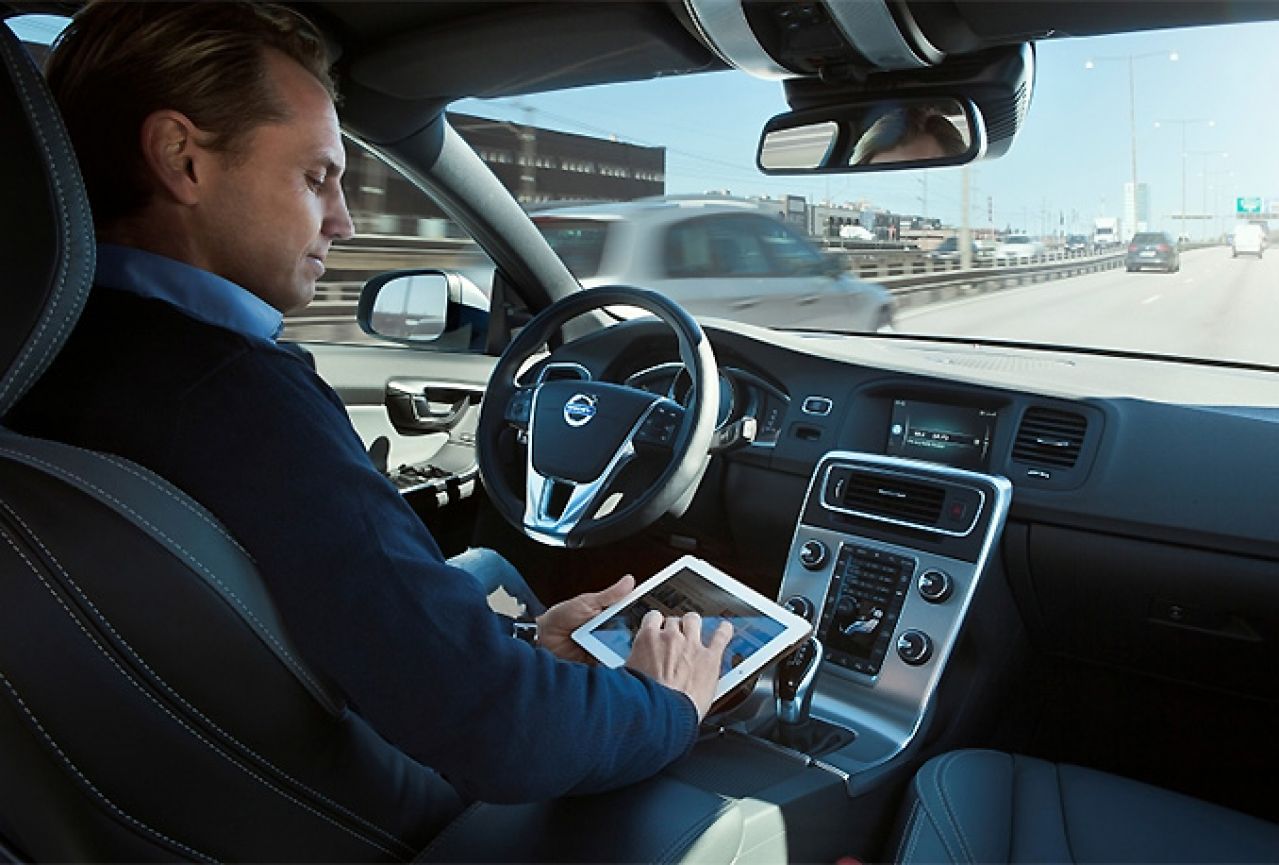 Njemačka odobrila zakonom: Autonomni automobili mogu se testirati na cestama