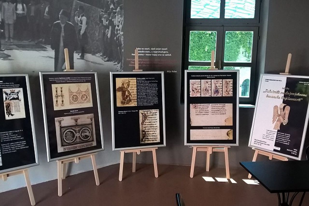 U Mostaru otvorena izložba 'Faksimili srednjovjekovne bosanske književnosti'