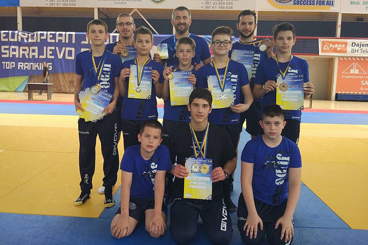 Novih 10 medalja za mostarsku 'Neretvu'