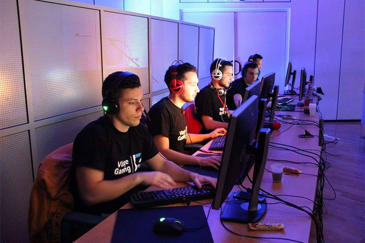 Mostarski ''gameri'' osvojili drugo mjesto na regionalnom eSports turniru