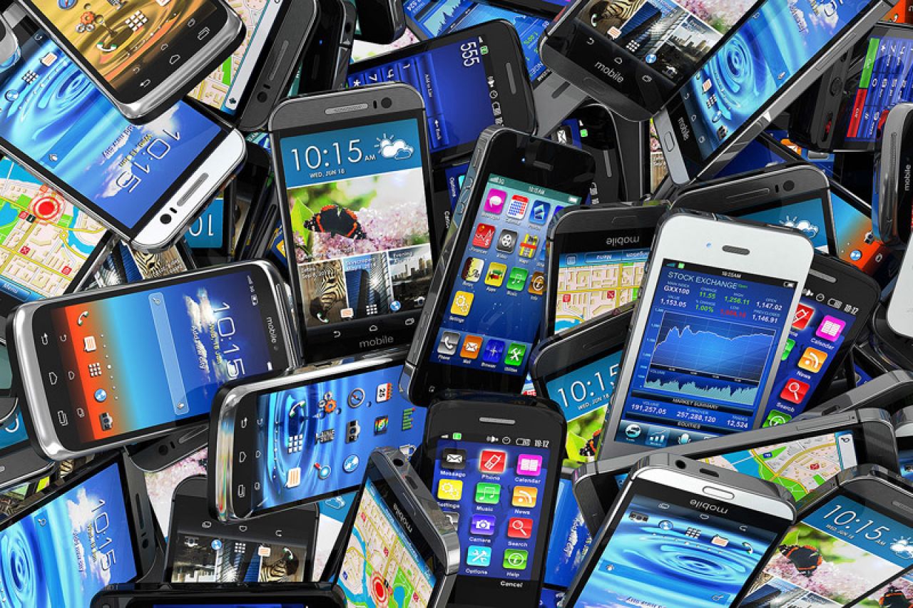 Prodaja pametnih telefona raste, Kinezi sve bliže vodećima