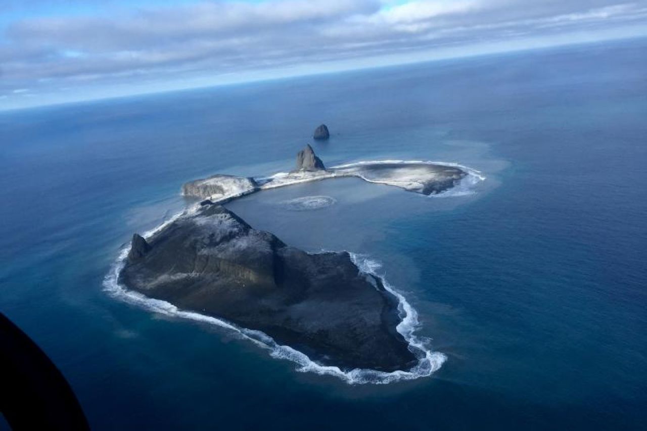 VIDEO | Eruptirao vulkan na jednoj od najprometnijih avionskih ruta na svijetu