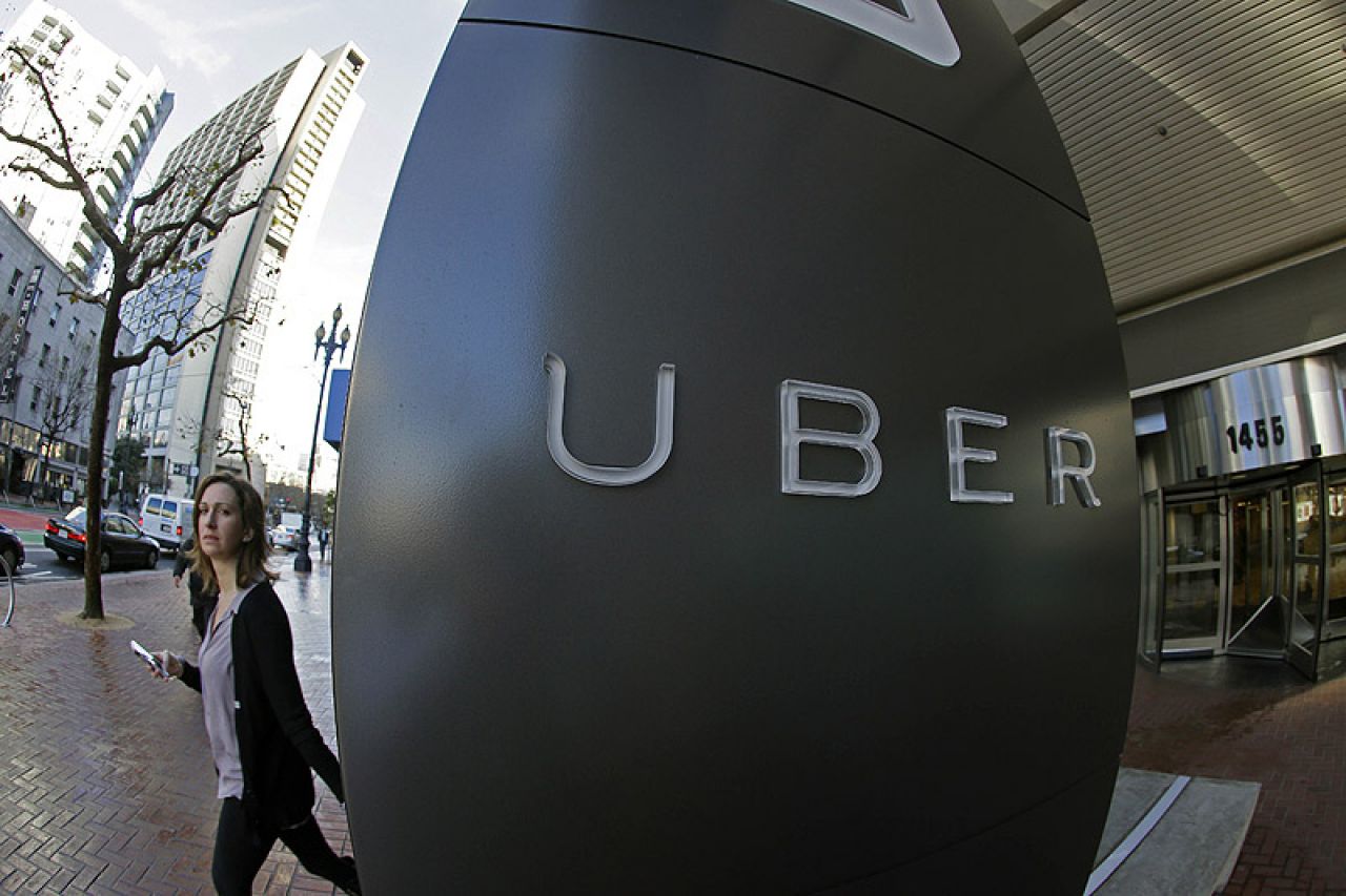 Uber otpustio 20 djelatnika i zaposlio Appleovu direktoricu za marketing
