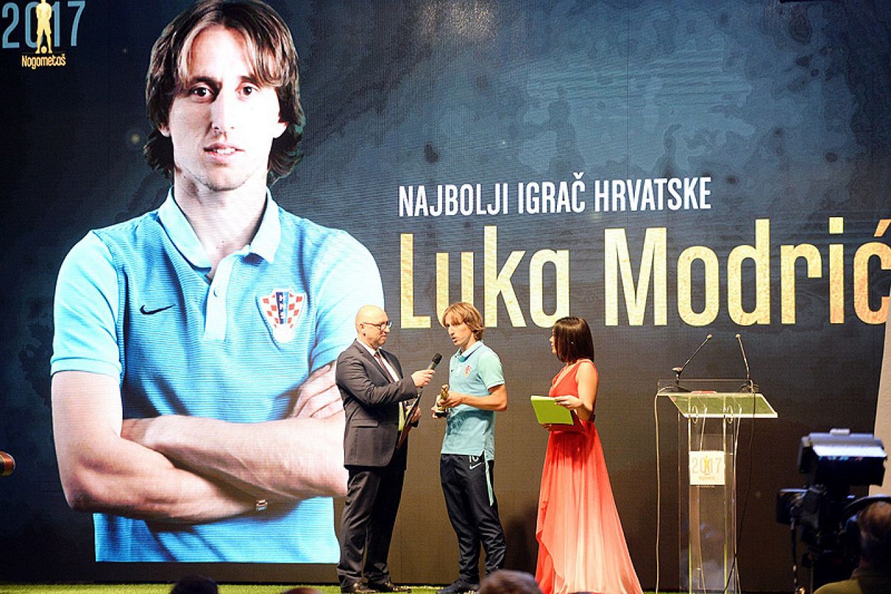 Luka Modrić peti put najbolji hrvatski nogometaš
