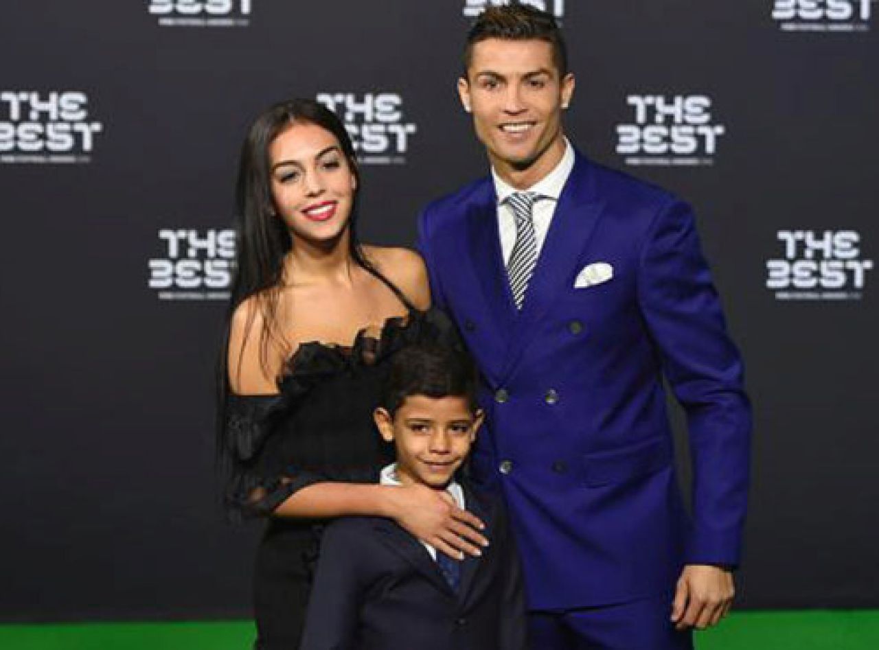 Cristiano Ronaldo navodno je postao otac blizanaca Eve i Matea