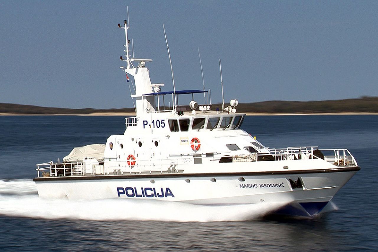 Makarska: Kupač poginuo nakon što ga je zahvatio propeler glisera