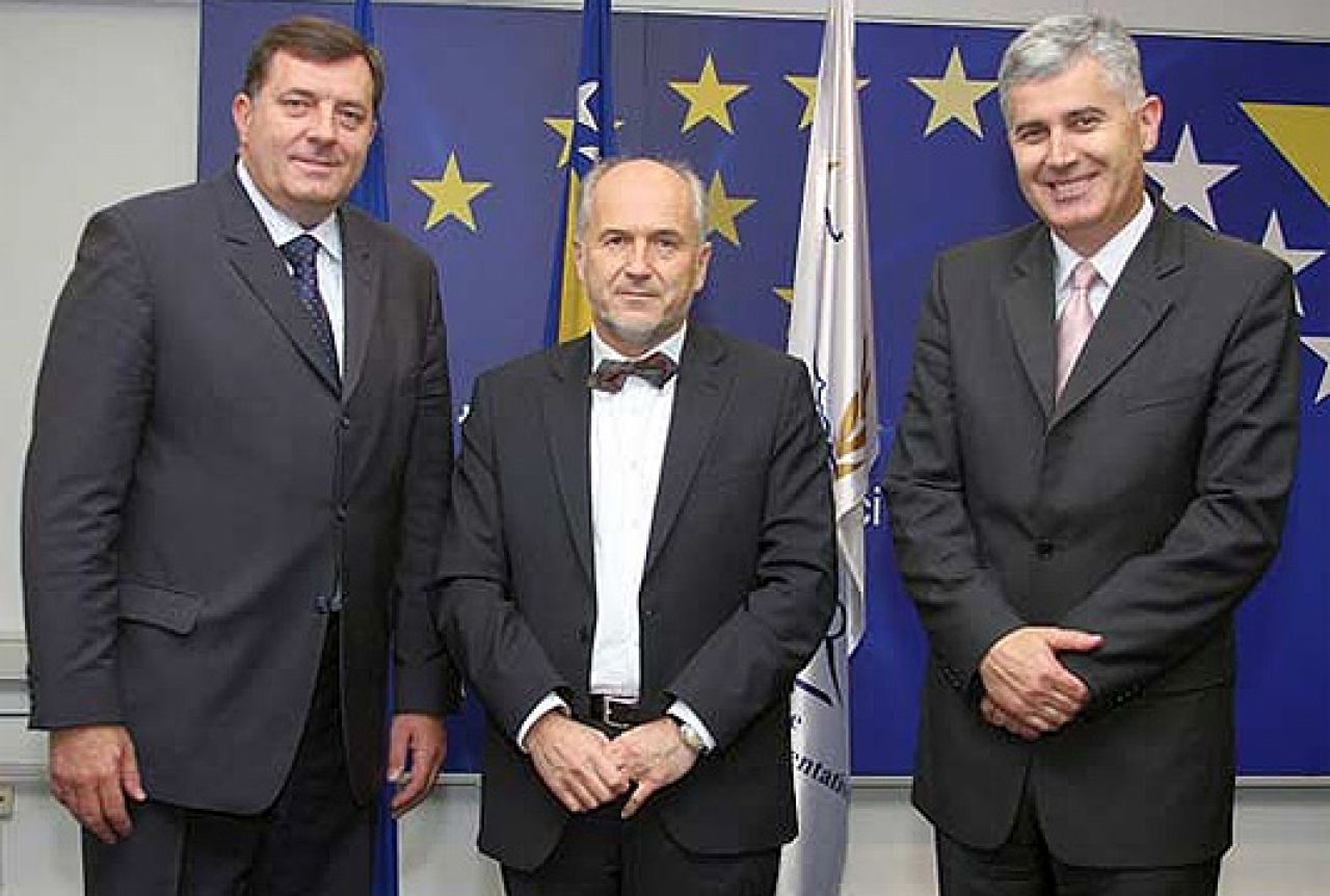 Dodik: Nazočnost OHR-a potvrđuje da BiH nije suverena