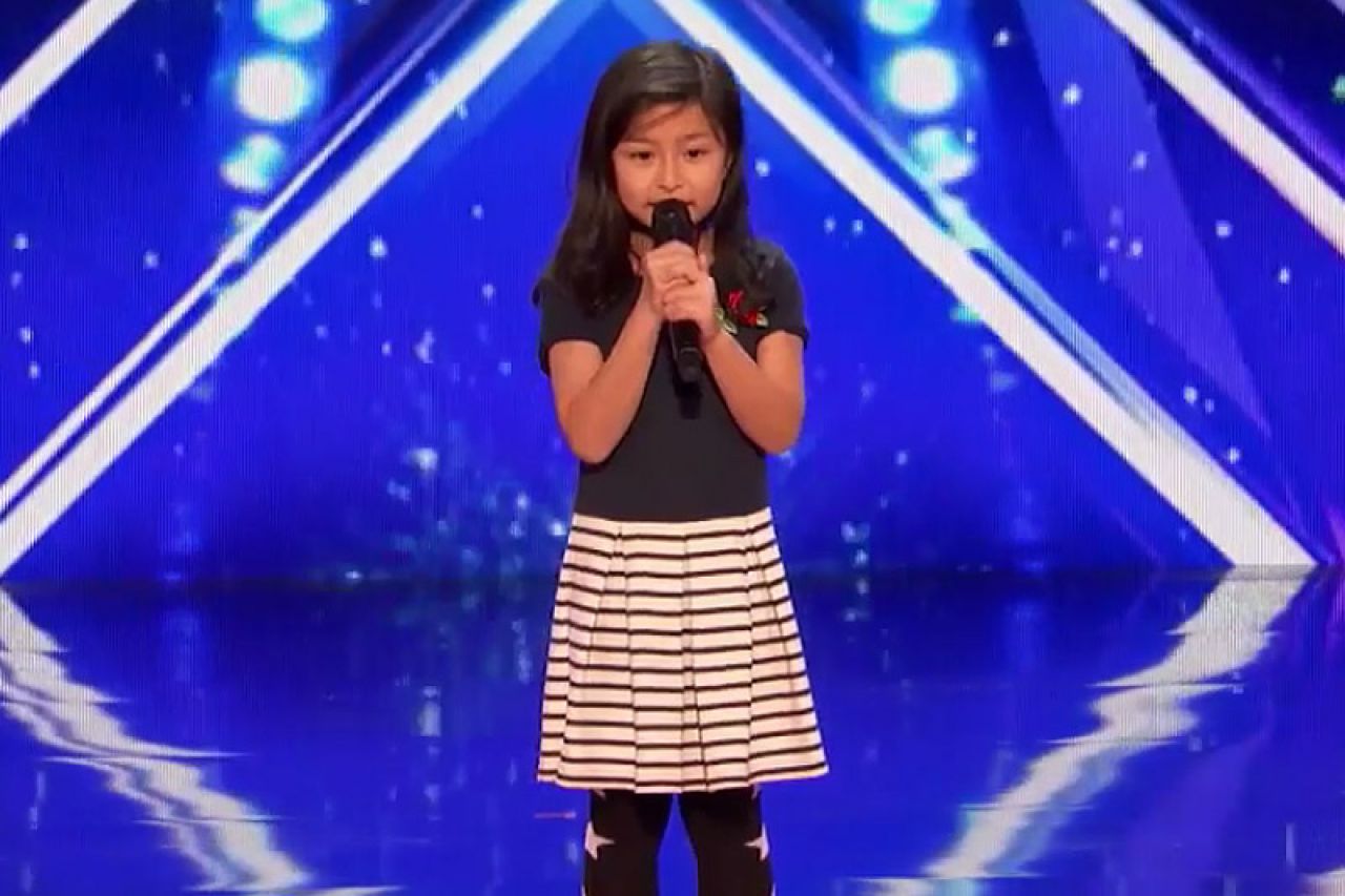 VIDEO | Devetogodišnja Celine poznatim hitom rasplakala milijune