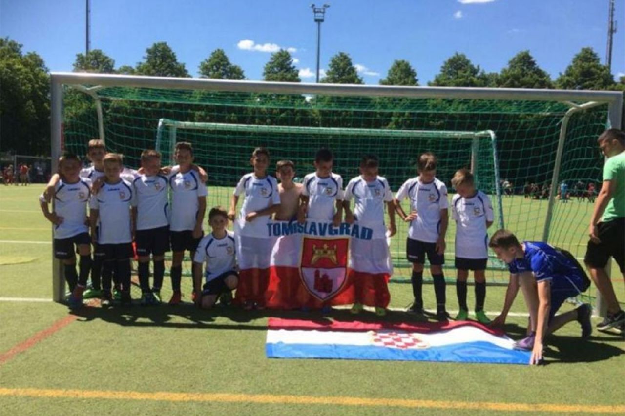 Mladi nogometaši Tomislava slavili na turniru u Švicarskoj