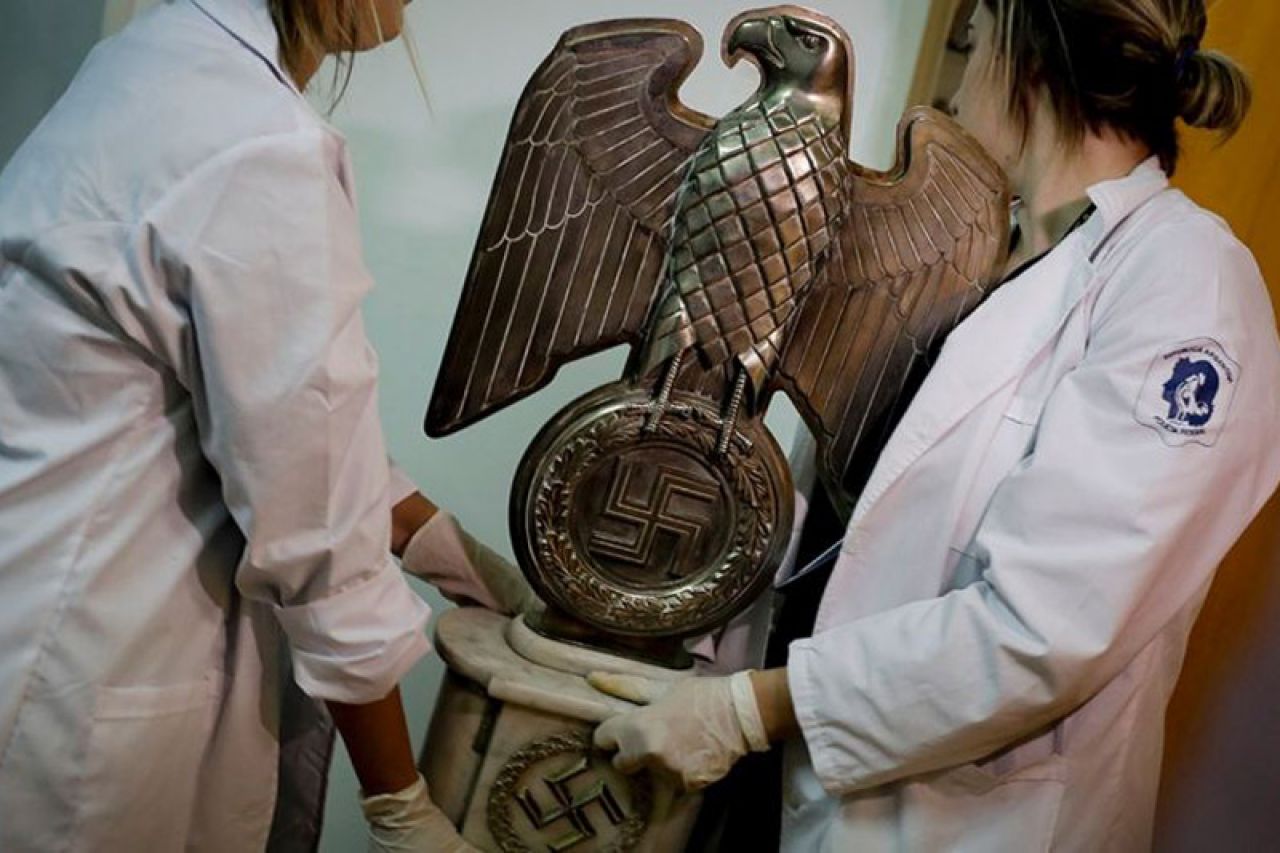 U tajnoj sobi u Argentini pronađena najveća kolekcija nacističkih artefakata