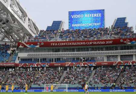 https://storage.bljesak.info/article/202742/450x310/video-referee-var-rusija.jpg