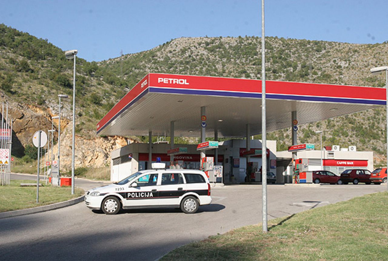 Mostar: Provaljeno u benzinsku crpku u Žovnici