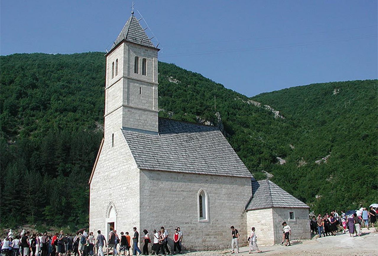 Zbog vjerskog skupa 'Sv.Ivo' u Podmilačju zabranjen promet za teretna vozila