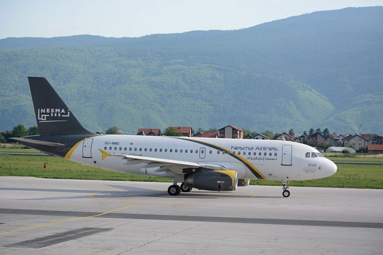 VIDEO | Sarajevo: Sletio prvi avion iz Rijada, putnici vraćeni zbog viza