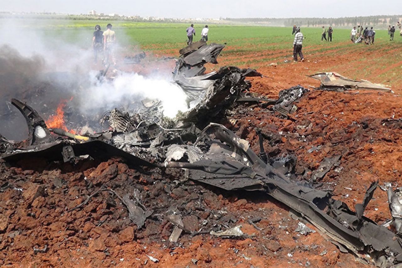 Nebo iznad Sirije: Rusi prijete da će rušiti američke avione