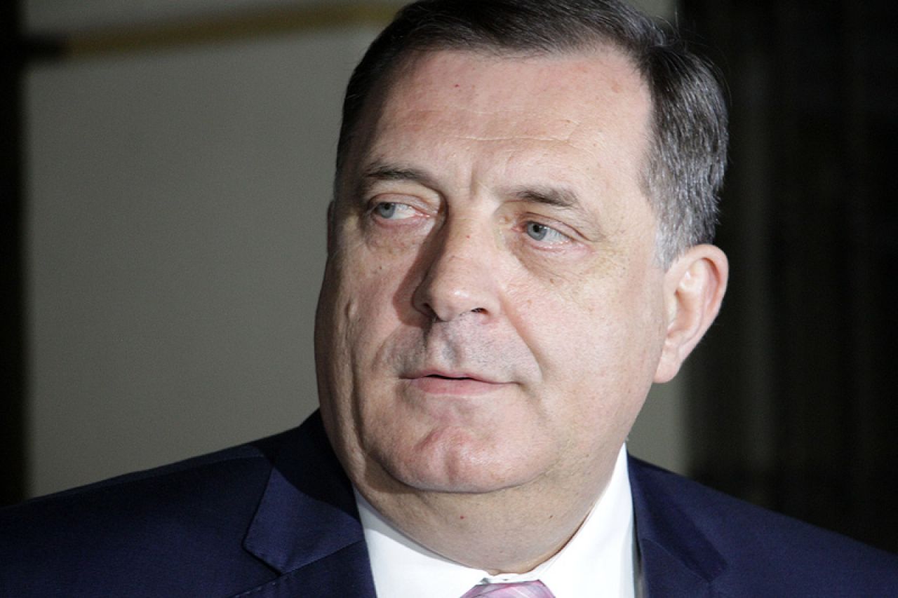 Majstor Dodik odgovorio Mektiću: Prodao sam dva stana
