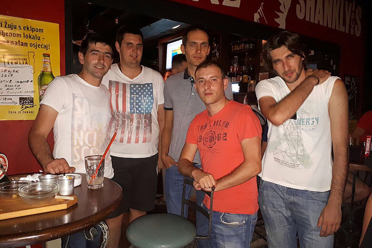Mostar: Širokobriježani pobijedili na pub kvizu ''Nogometne ikone''