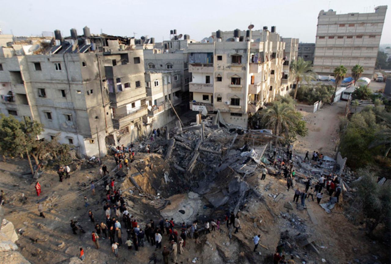 Izrael pokrenuo zračne i artiljerijske udare po Gazi nakon jednog projektila