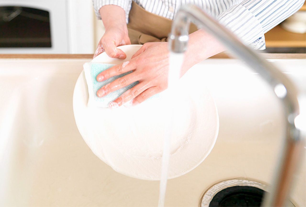 Koliko često treba mijenjati spužvicu za pranje posuđa?