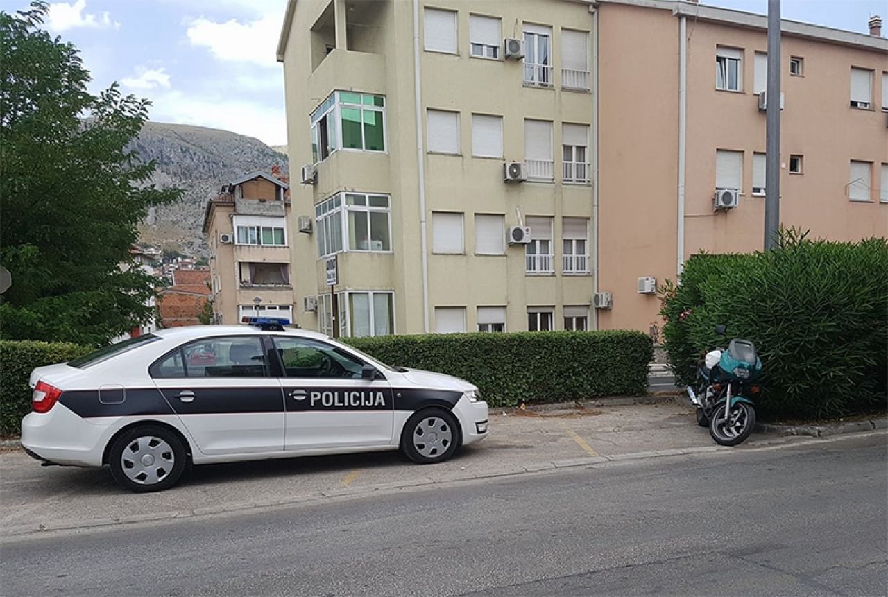 Mostar: Pješak teško ozlijeđen nakon što ga je ''pokosio'' motocikl