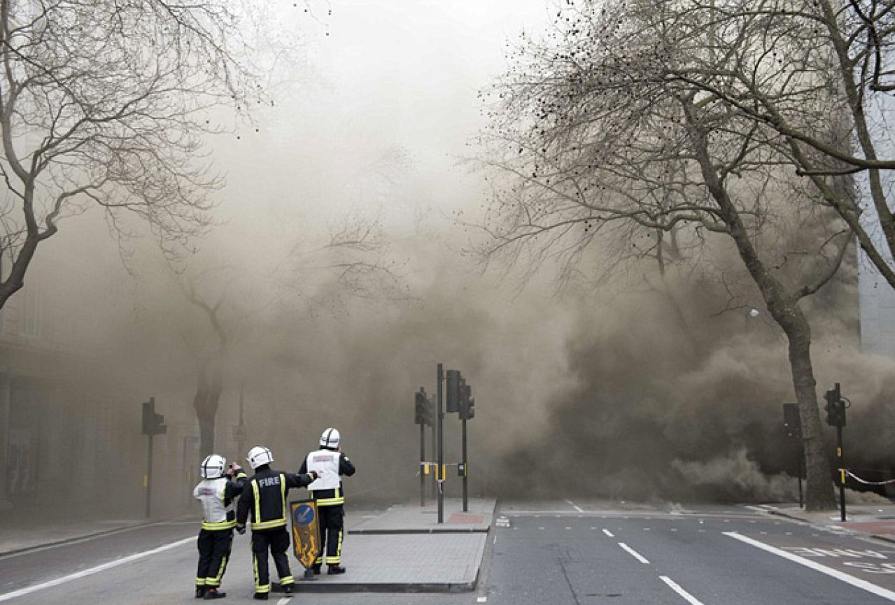 Konačan broj žrtava požara u neboderu u Londonu neće biti poznat do kraja godine