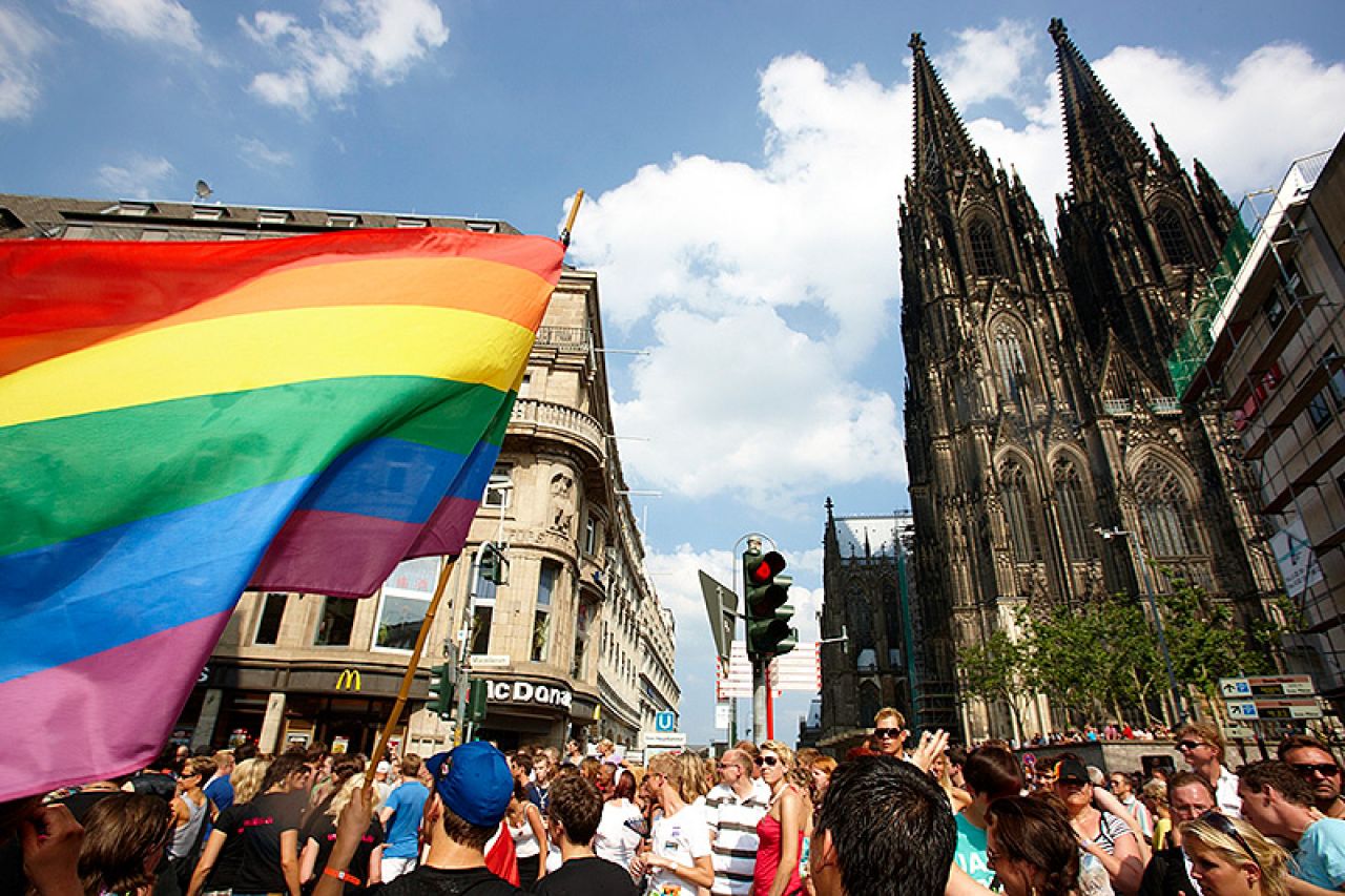 Njemački parlament stvorio mogućnost za legaliziranje istospolnih brakova