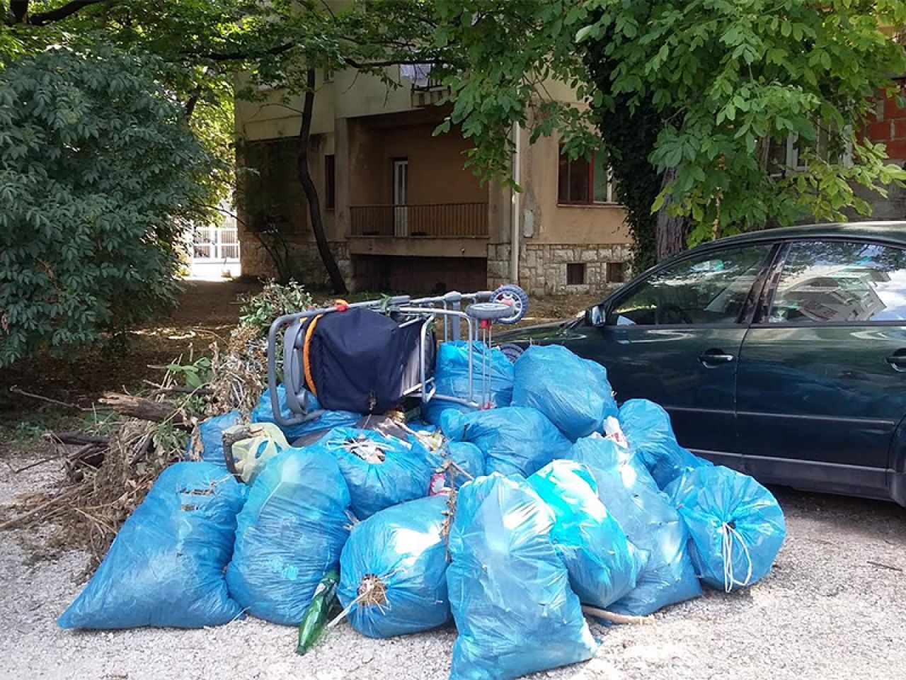 Nemar komunalaca i građana stvorio deponiju u središtu Mostara