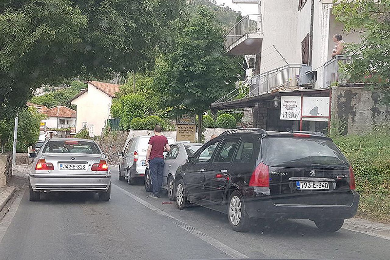 Lančani sudar na ulazu u Mostar