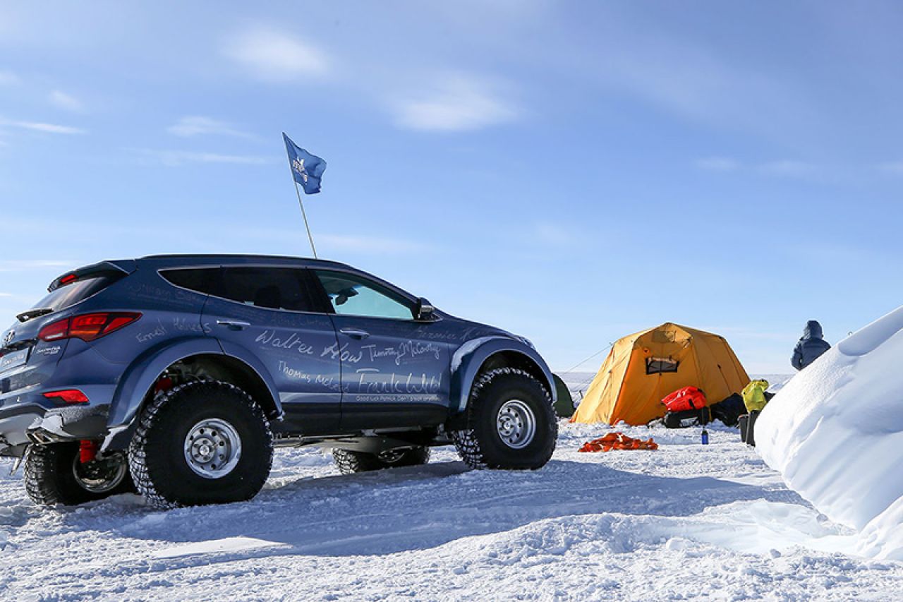 Hyundai Santa Fe prvi osobni automobil koji je prešao Antarktik