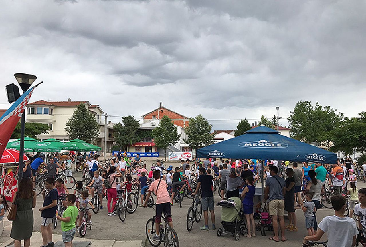 Biciklijadom otvoreno ''Posuško lito'' 2017