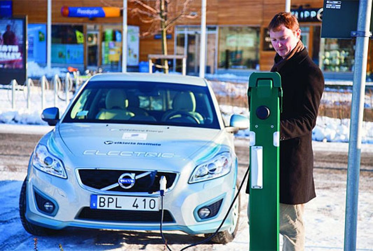 VIDEO | Volvo od 2019. izbacuje automobile na fosilna goriva