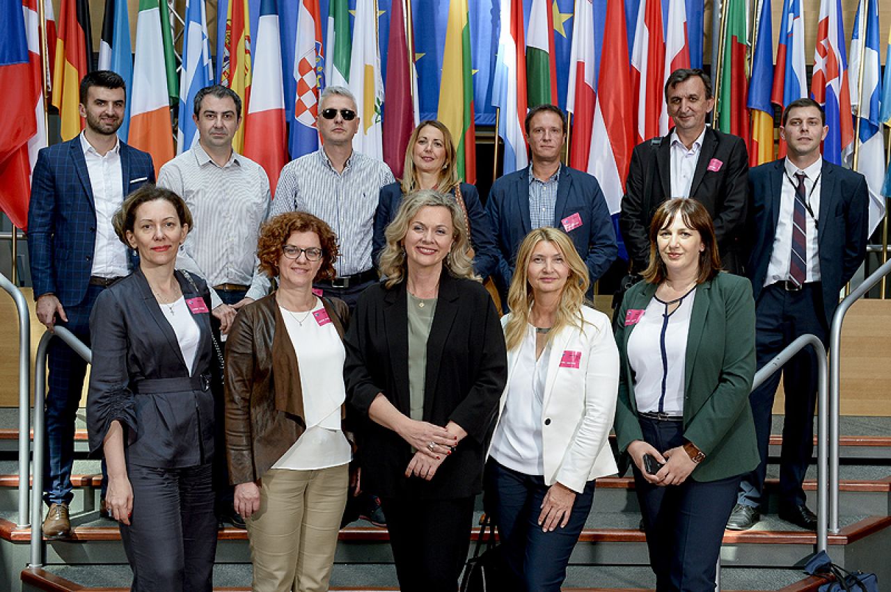 Zovko ugostila hrvatske novinare u Europskom parlamentu u Strasbourgu