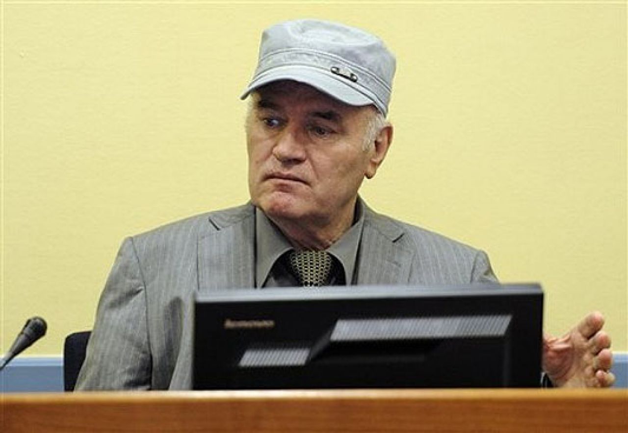 Na dan ukopa u Srebrenici, u Banja Luci skup potpore Ratka Mladića