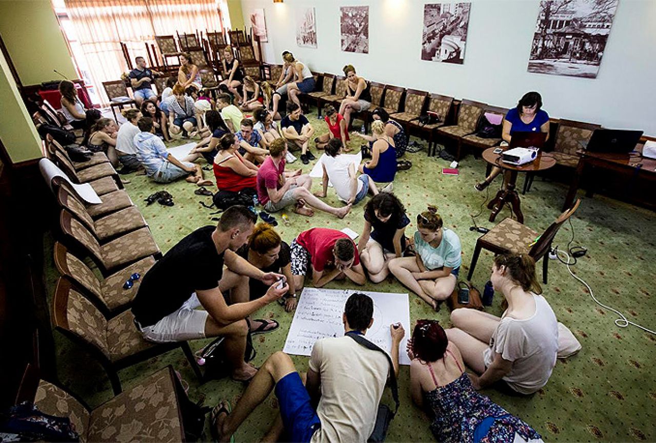 Oko 200 studenata iz BiH pridružuje se Erasmus programu