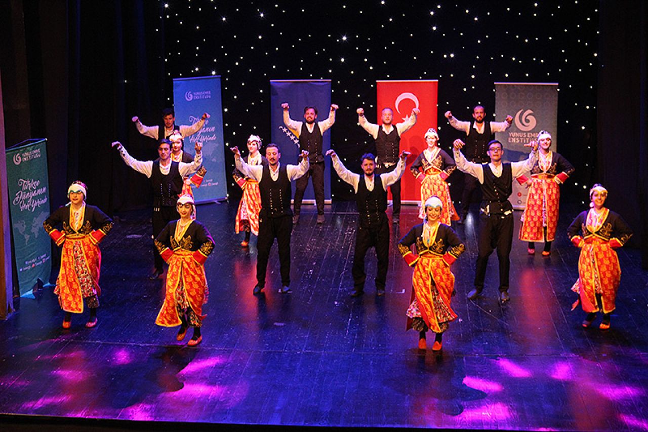 Pregršt boja na Mostarskom ljetu: Turci osvojili srca publike