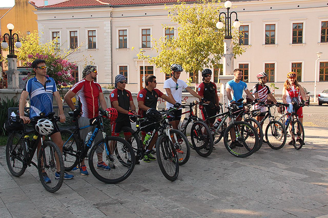 Od Mostara do Srebrenice: Memorijalna vožnja biciklista za poginule