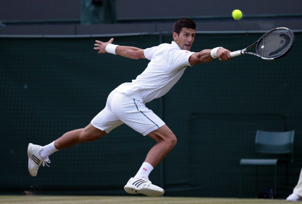 Wimbledon: Novak Đoković posljednji četvrtfinalist