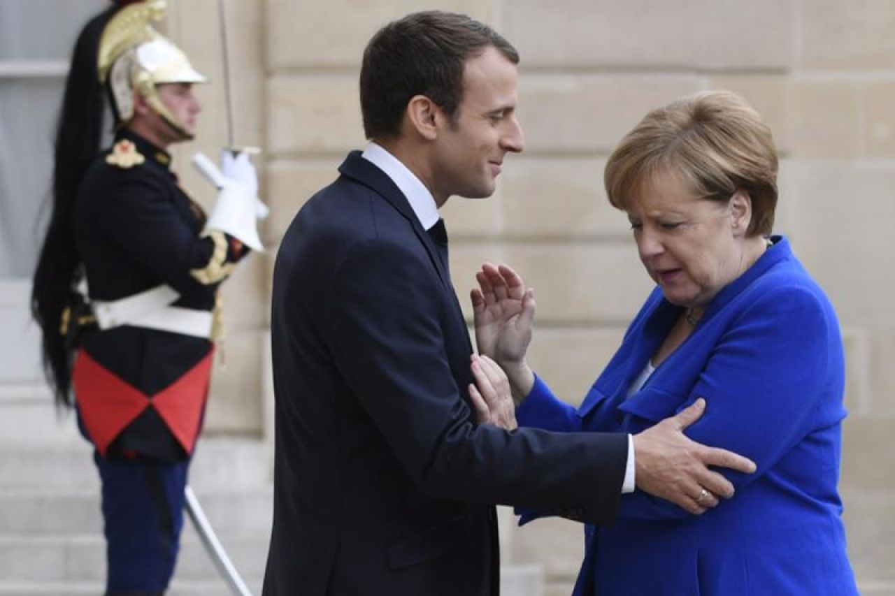 Zašto je njemačka kancelarka Merkel bila suzdržana po dolasku u Pariz?