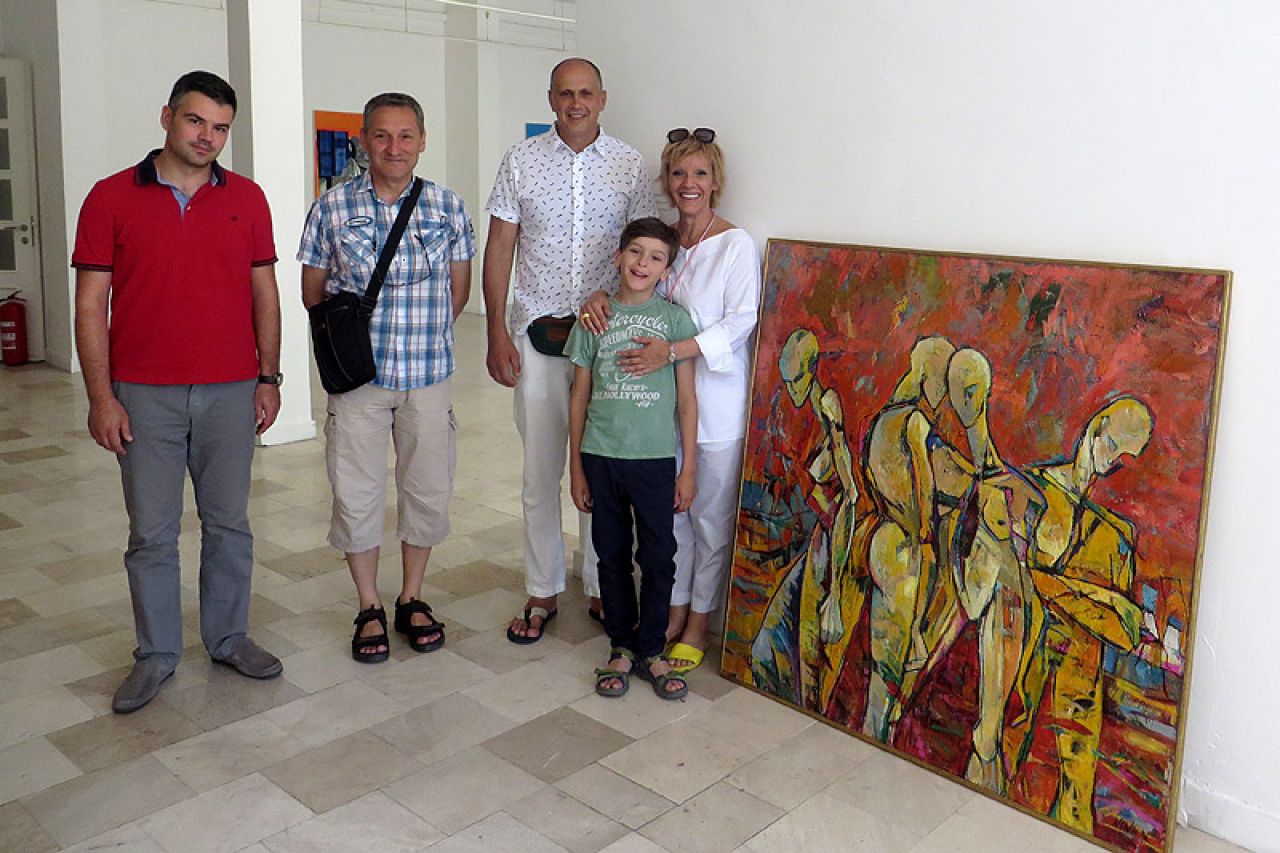 Mostarska slikarica s belgijskom adresom poklonila sliku Galeriji kraljice Katarine