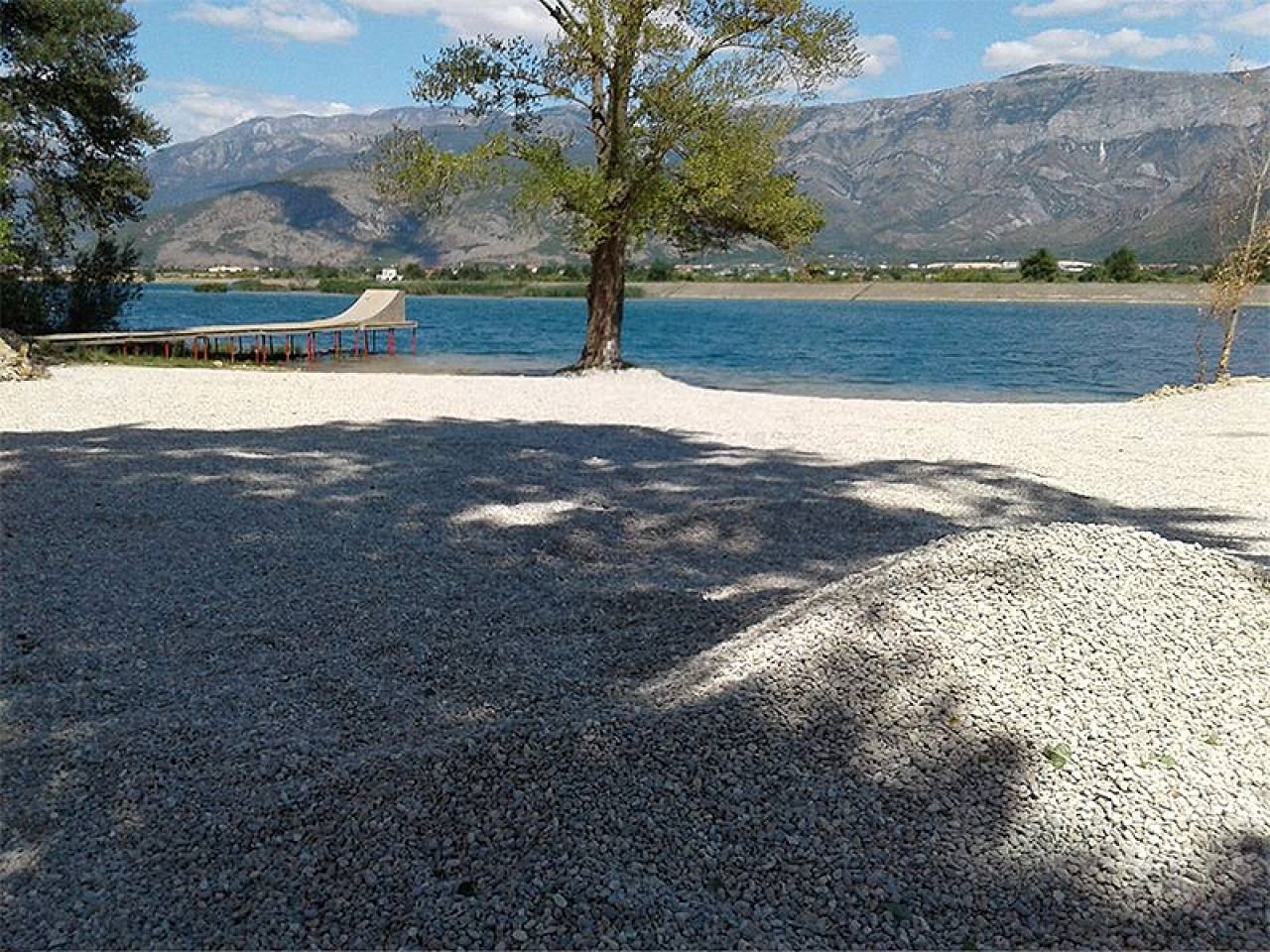 Mostarsko jezero dobilo i pješčanu plažu