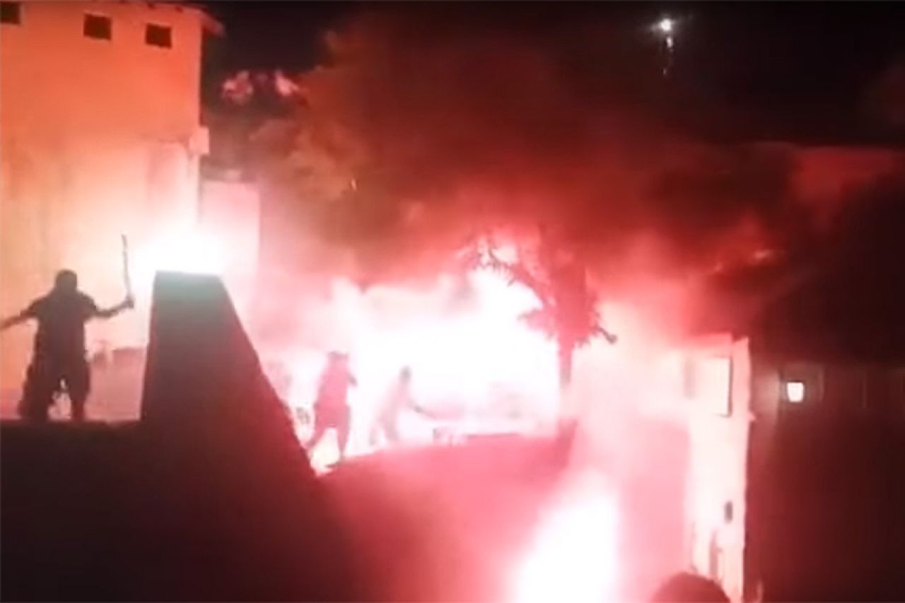 Objavljena nova snimka napada na navijače u Mostaru