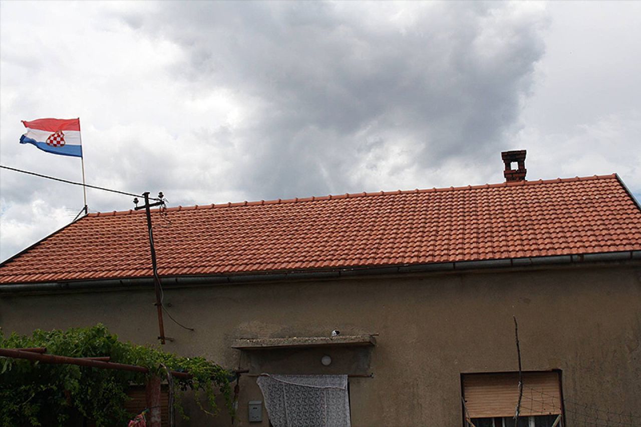 Pozitivna priča iz Kruševa: Obnovljen dotrajali krov bivšem pripadniku specijalne policije