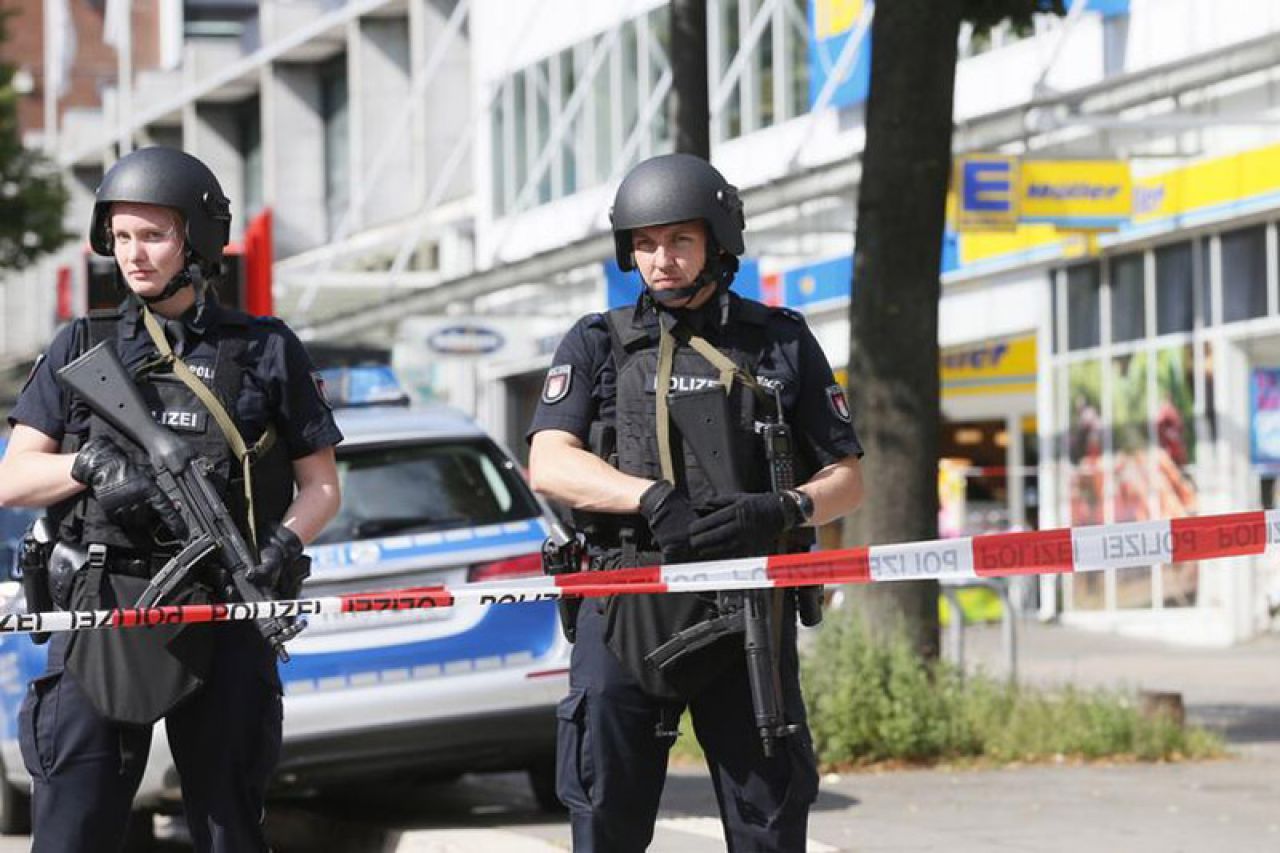 Jedna osoba ubijena, više ozlijeđenih u napadu nožem u Hamburgu