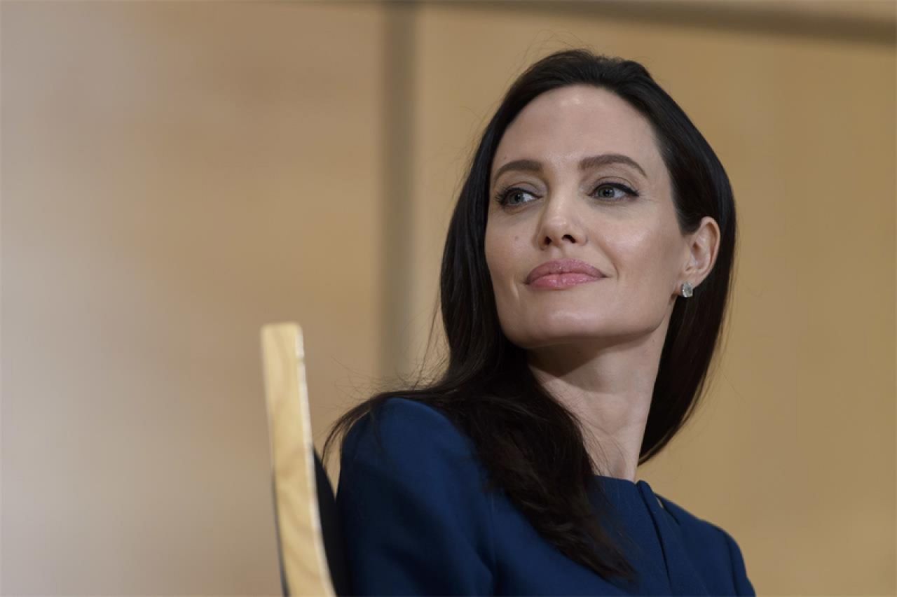 Angelina Jolie: Bolovala sam od Bellove paralize