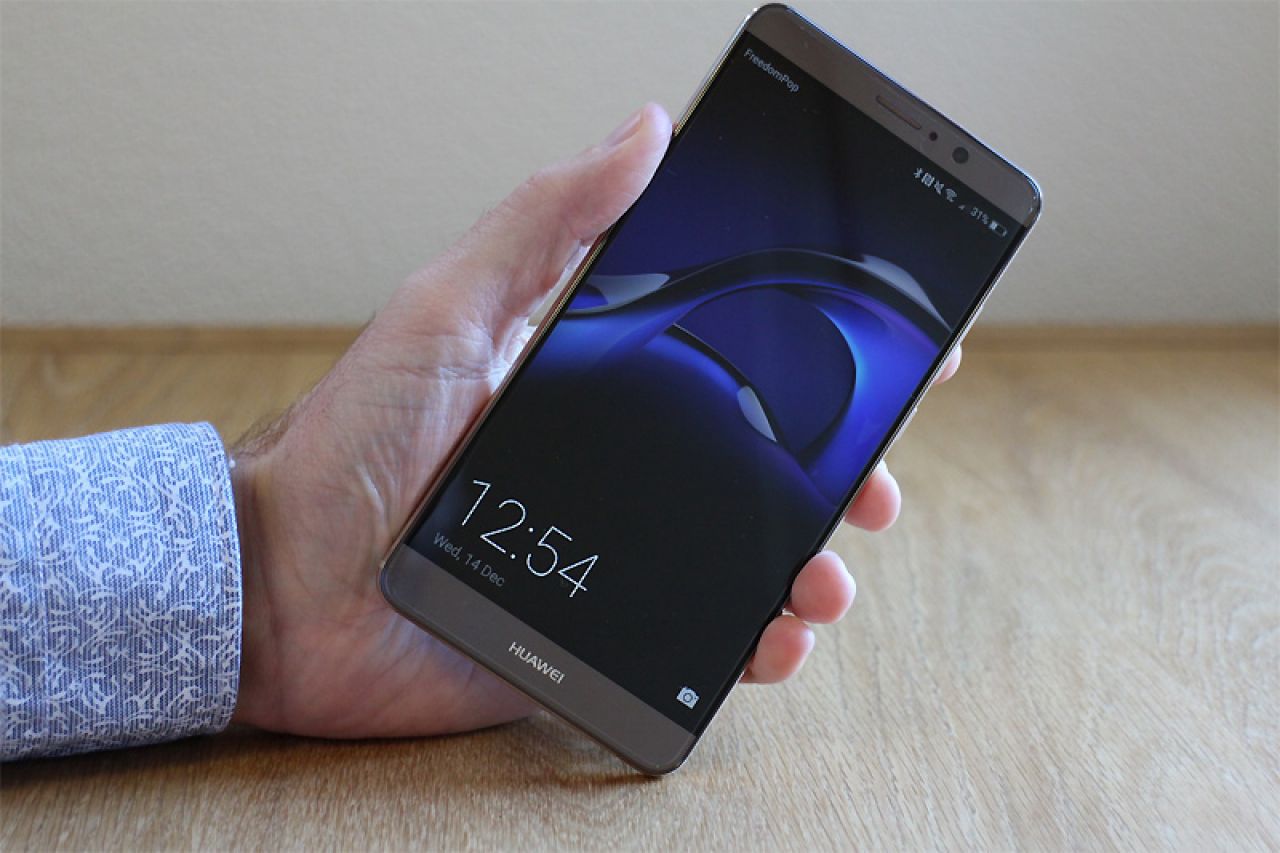 Huawei poručio Appleu: "Imamo moćniji telefon od novog iPhonea"
