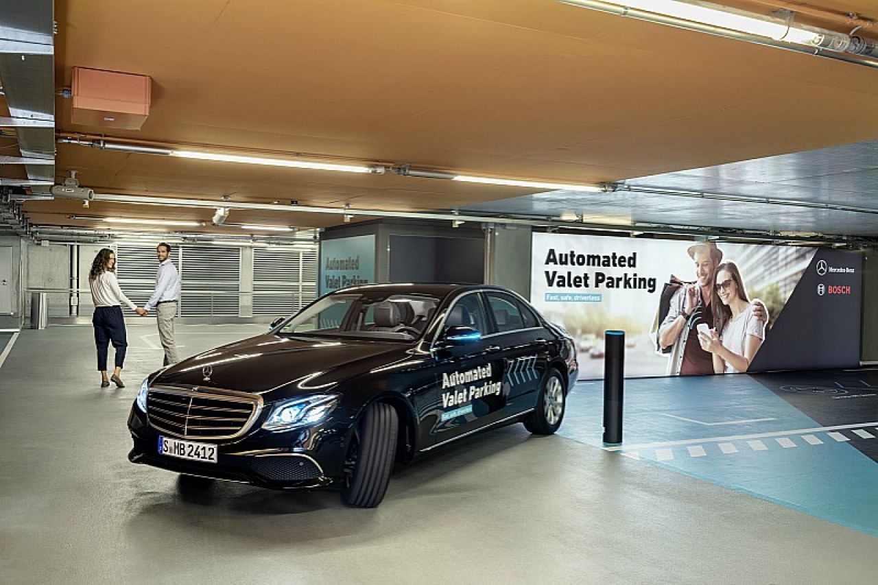 Bosch i Daimler predstavili parkiranje bez vozača u stvarnim uvjetima